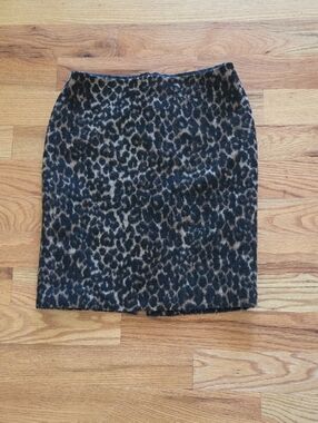 Talbots Wool Leopard-Print Pencil Skirt in Black and Brown Size 8P